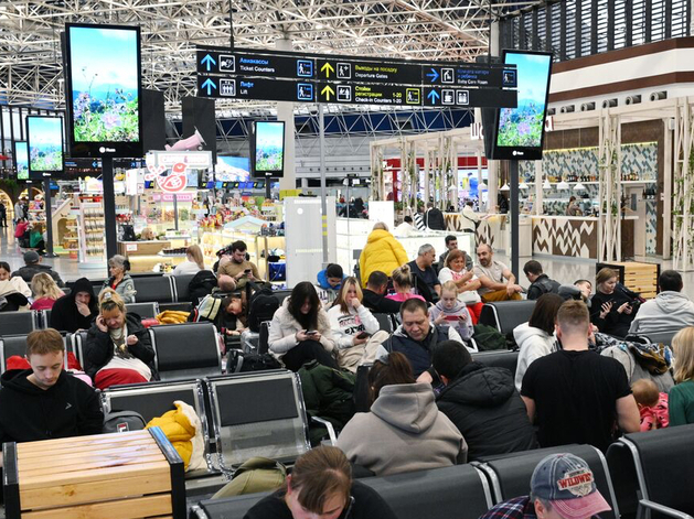 Власти будут собирать данные об IP-адресах и банковских картах путешественников
