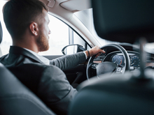 Кто ответственен за рост цен на такси в Екатеринбурге — законотворцы или монополист?