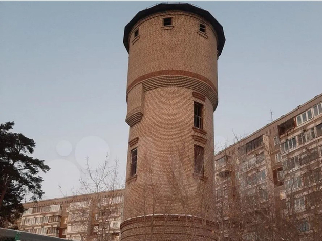 В Екатеринбурге выставили на продажу водонапорную башню за 3,5 млн руб.