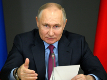 Путин поручил освободить участников СВО и их семьи от уплаты налога на имущество