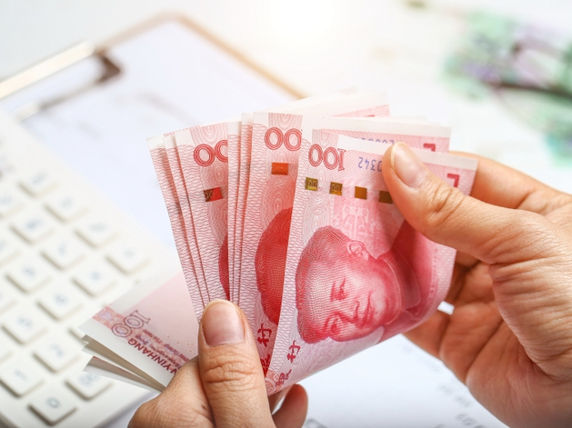 Китайские банки боятся вторичных санкций США: многие прекратили прием юаней от России
