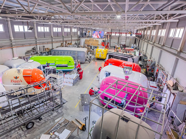 Как Рафаэль Хабиров поставил на колеса рестораны, дома, отели, бутики и бани