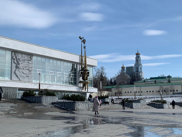 С директором ТЮЗа Екатеринбурга Евгенией Умниковой не продлен контракт