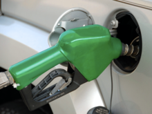 Власти обсуждают новые меры сдерживания цен на бензин. Грозит ли России дефицит топлива?