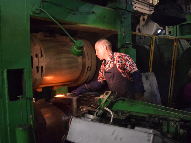 9 тыс. человек не хватает промышленности Свердловской области