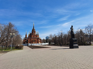 Сквер возле храма на Алом поле в Челябинске реконструируют
