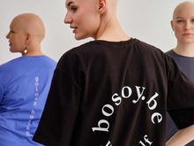 Со смыслом: в Челябинске «Уникальные люди» запустили свой бренд одежды