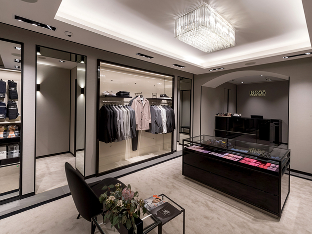 Hugo Boss продает российский бизнес. Спецкомиссия одобрила сделку
Hugo Boss продает российский бизнес. Спецкомиссия одобрила сделку