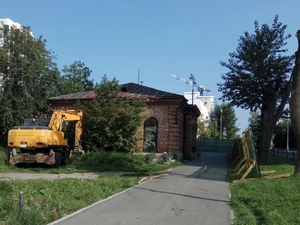 В центре Екатеринбурга на месте старинного дома построят новый БЦ