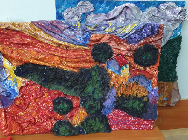 В Сысерти устроят выставку люминесцентных треш-арт картин