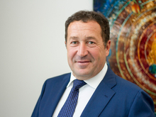 «За границей хорошо отдыхать: ходить под парусом, рыбачить. Строить бизнес надо в России»