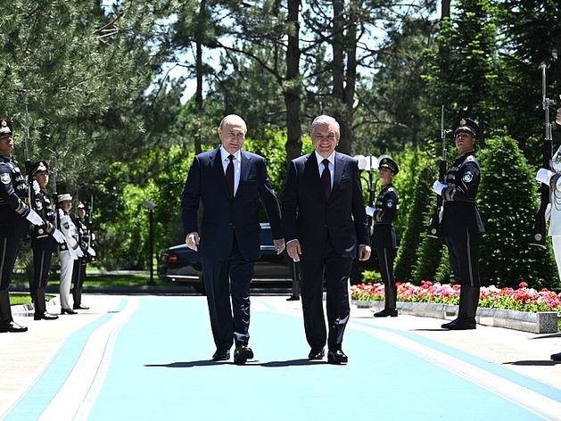 Многомиллиардные мегапроекты. Главные итоги визита Путина в Узбекистан
Многомиллиардные мегапроекты. Главные итоги визита Путина в Узбекистан