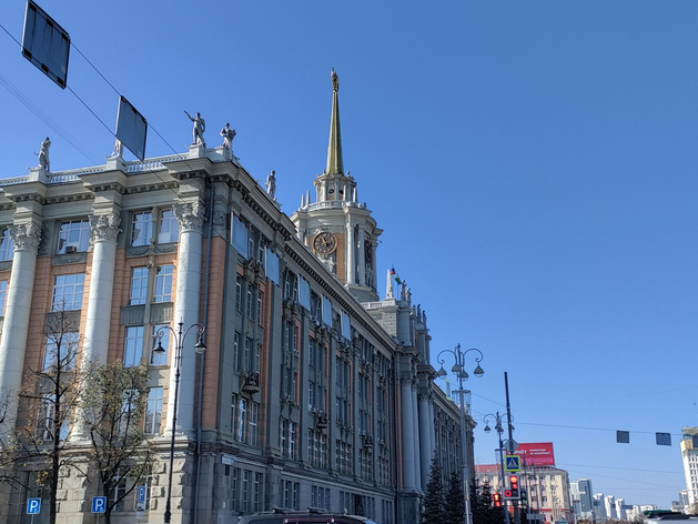 Администрация Екатеринбурга купит 50 троллейбусов с удлиненным автономным ходом 