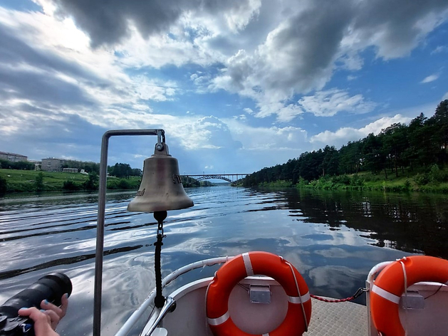 Верх-Исетский пруд стал опасен для судоходства. Ответственных за помехи пока не нашли