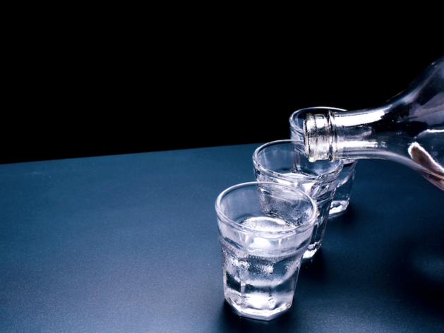 Суд арестовал спиртовые заводы российского водочного магната

