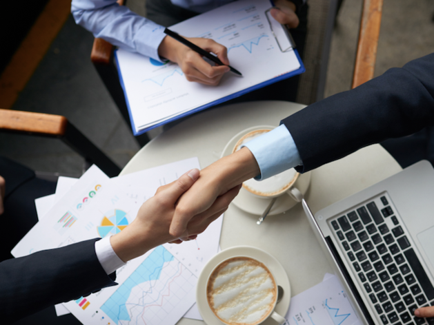 Райффайзенбанк допустил продажу 60% активов в России
Райффайзенбанк допустил продажу 60% активов в России