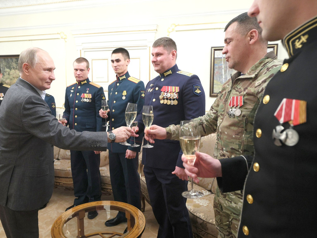 «Эффект лидерства по зарплате». Участники СВО стали новым средним классом в России «Эффект лидерства по зарплате». Участники СВО стали новым средним классом в России