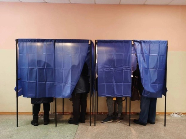 В Госдуме могут сократить число свердловских депутатов В Госдуме могут сократить число свердловских депутатов