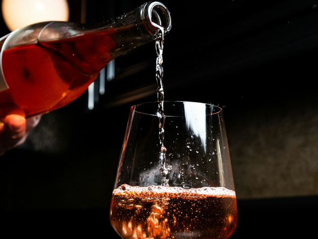 Минпромторг разработал проект о минимальной квоте на российское вино в точках продаж Минпромторг разработал проект о минимальной квоте на российское вино в точках продаж