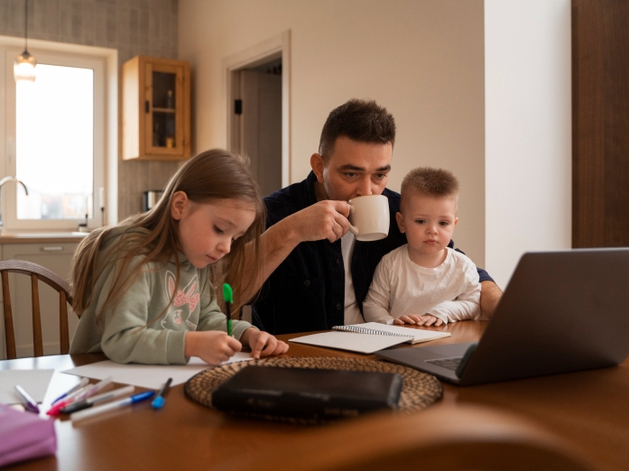 Работодателям РФ предложат материально поддержать семейные ценности своих сотрудников Работодателям РФ предложат материально поддержать семейные ценности своих сотрудников