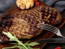 В Челябинске продают мясной ресторан в пяти минутах от набережной
