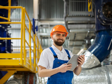 Топ-5 направлений в сфере промышленности с самой высокой зарплатой в Челябинской области
