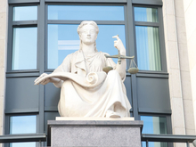 Очередной «дочке» компании Linde запретили судиться из-за рубежа с «Русхимальянсом»