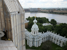Вопрос возведения колокольни Смольного вновь обсудили на встрече ВКП
