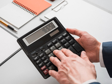 Суд разрешил челябинскому бизнесмену погасить долги экс-губернатора Дубровского
