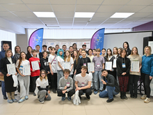 Эмодзи в стиле АПЗ                                  