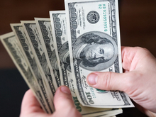 Миллионы долларов требуют с дочери челябинского экс-губернатора Бориса Дубровского 