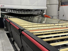 Первое в России производство сверхбольших гнутых стеклопакетов запустили в Челябинске
