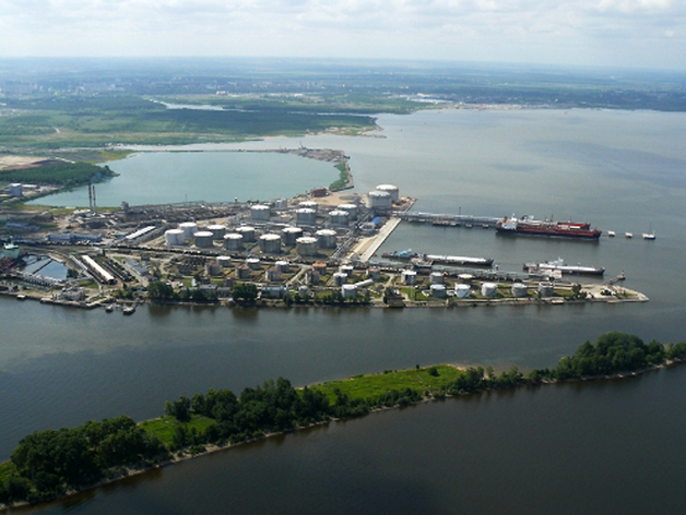 В доход государства обращен контрольный пакет акций Петербургского нефтяного терминала

