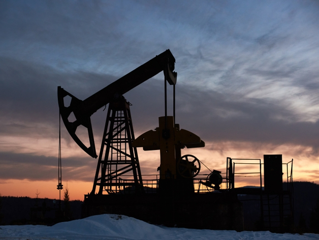 Что будет с Россией, если цены на нефть продолжат падение? Мнения аналитиков