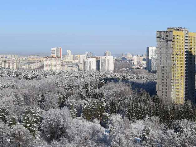 Екатеринбург засыпало апрельским снегом. Когда он растает?