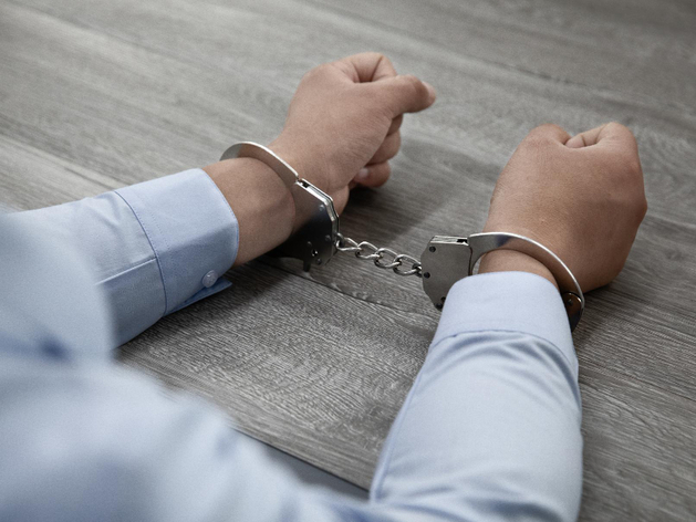 «Это чистка в рамках транспортной реформы»: в Екатеринбурге задержан главный по парковкам