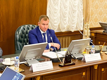 Замгубернатора Вячеслав Вахрин стал контрактником, но из правительства не уволился