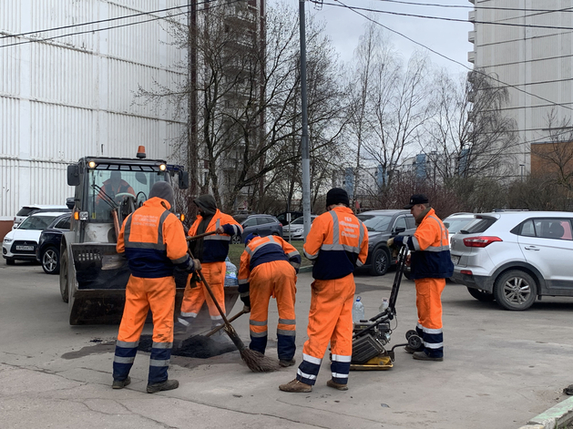 Минтруд РФ оставил всего 31 профессию в списке для упрощенного получения иностранцами ВНЖ