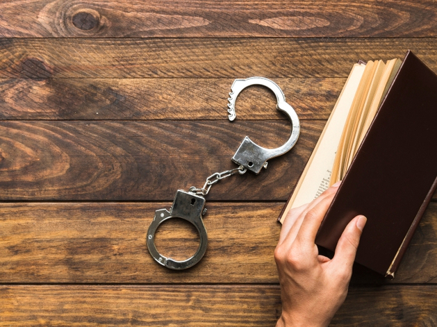 Экс-главе компании, обещавшей школьникам «планшет Чубайса», предъявили ущерб в 6 млрд руб.