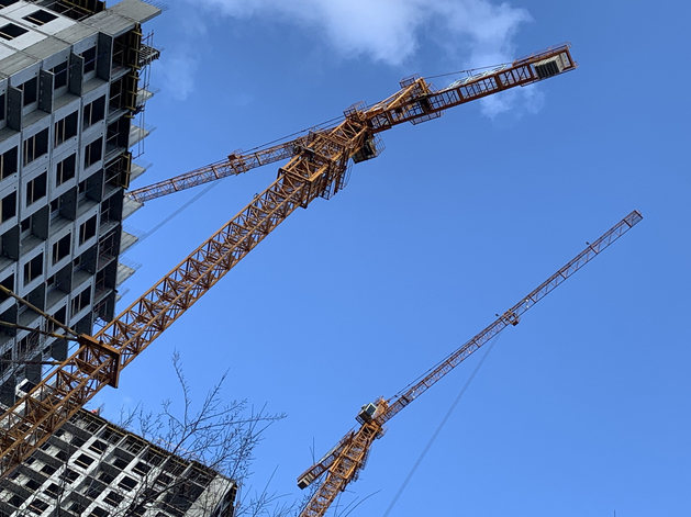 Два банка отменили комиссии для застройщиков по льготной ипотеке