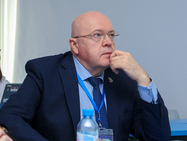 Через 4 года зарплата 50% уральцев достигнет 100 тыс. руб. Экономист оценил, так ли это