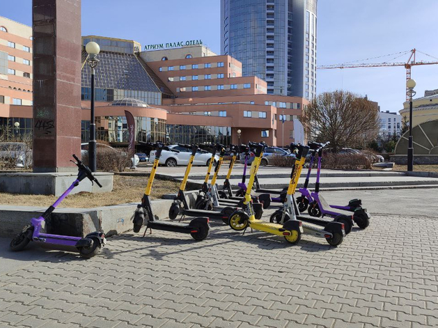 В Екатеринбурге намерены запретить поездки на самокатах по ночам