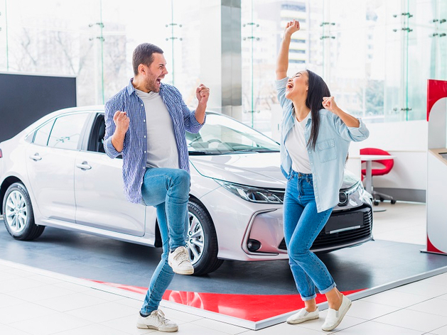 Больше половины россиян покупают автомобили на собственные средства