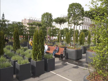 Сад-трансформер оформила фирма с миллиардными заказами и родственными связями в Комблаге