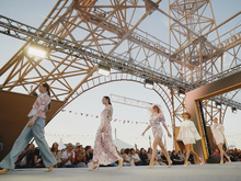 Куда челябинцам поехать в выходные 31 мая и 1 июня? Конечно же, в Париж!