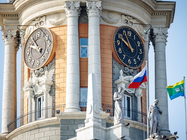 Что День России нам готовит: алкоголь запретят, а электрички добавят 