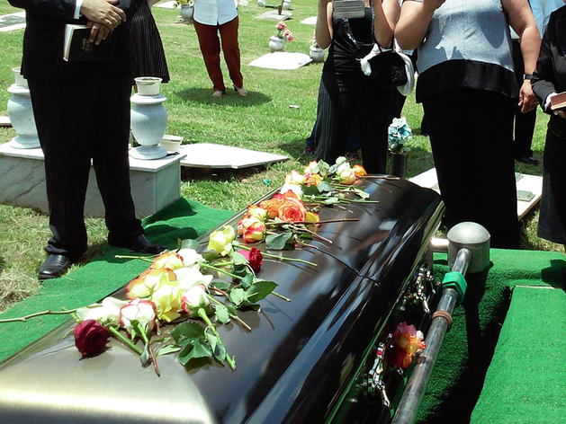 В 2025 г. рынок похоронных услуг в России растет с опережением инфляции