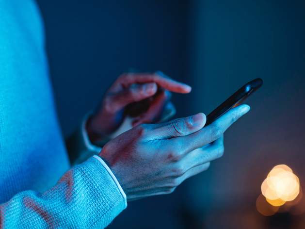 В Екатеринбурге зафиксировали перебои в работе мобильного интернета: это надолго?