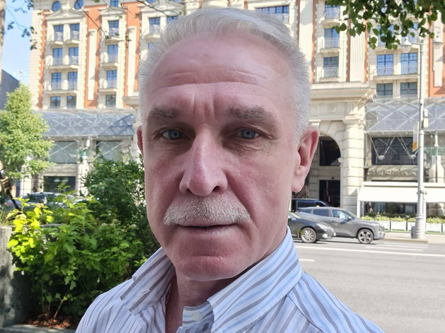 Морозов, Госдума: «Приобретают иностранное при наличии собственного, а объяснить не могут»