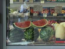 Новые правила для уличных торговцев в Петербурге: что изменится?